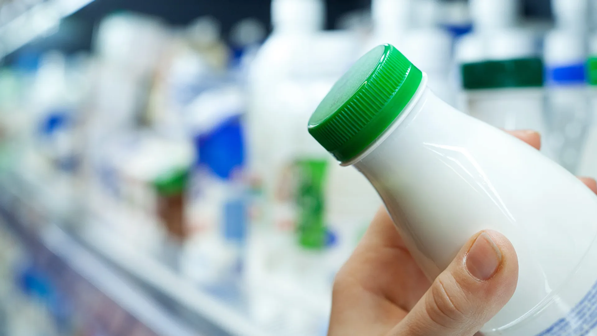 Afbeelding van Kabinet: verplicht statiegeld ook op flessen voor sap, melk en yoghurtdrankjes