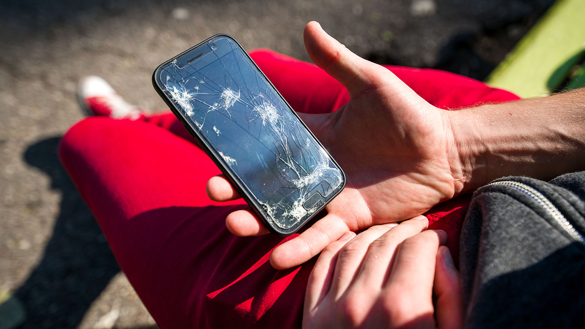 telefoon_scherm_barst_1280