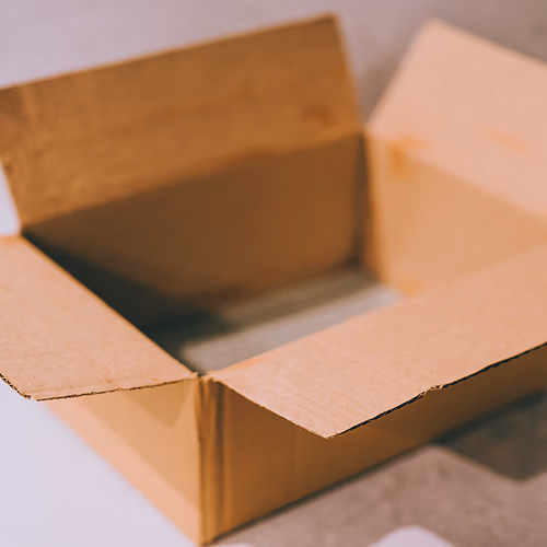 Mijn verstuurde pakket is leeg afgeleverd door PostNL, maar ik krijg geen geld terug. Is dat terecht?