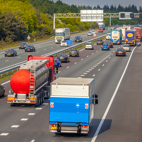 Politie waarschuwt automobilisten: "Vluchtstrookbendes actief in Nederland"