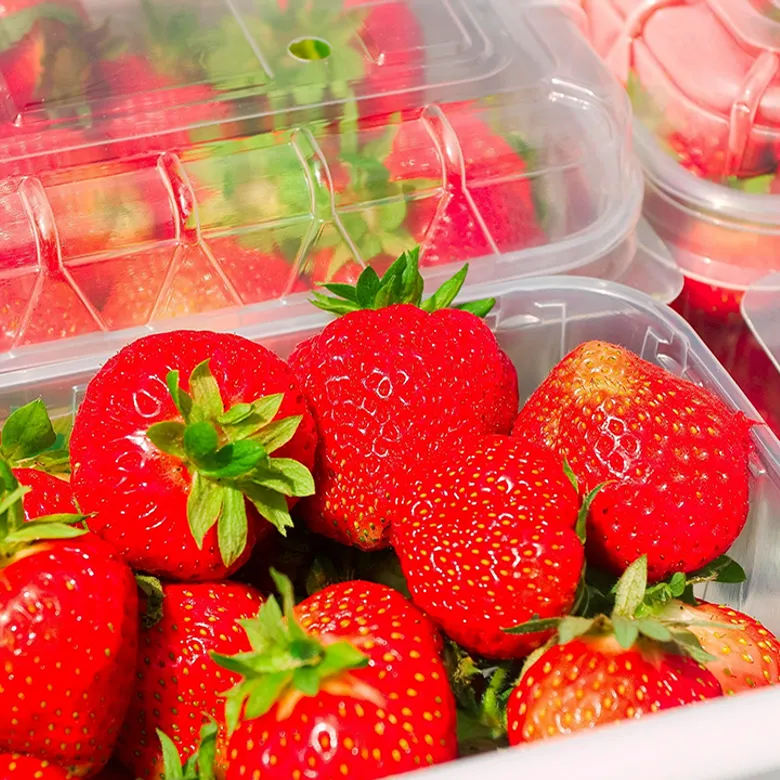 Afbeelding van Minder gif gevonden op Hollandse aardbeien in de supermarkt