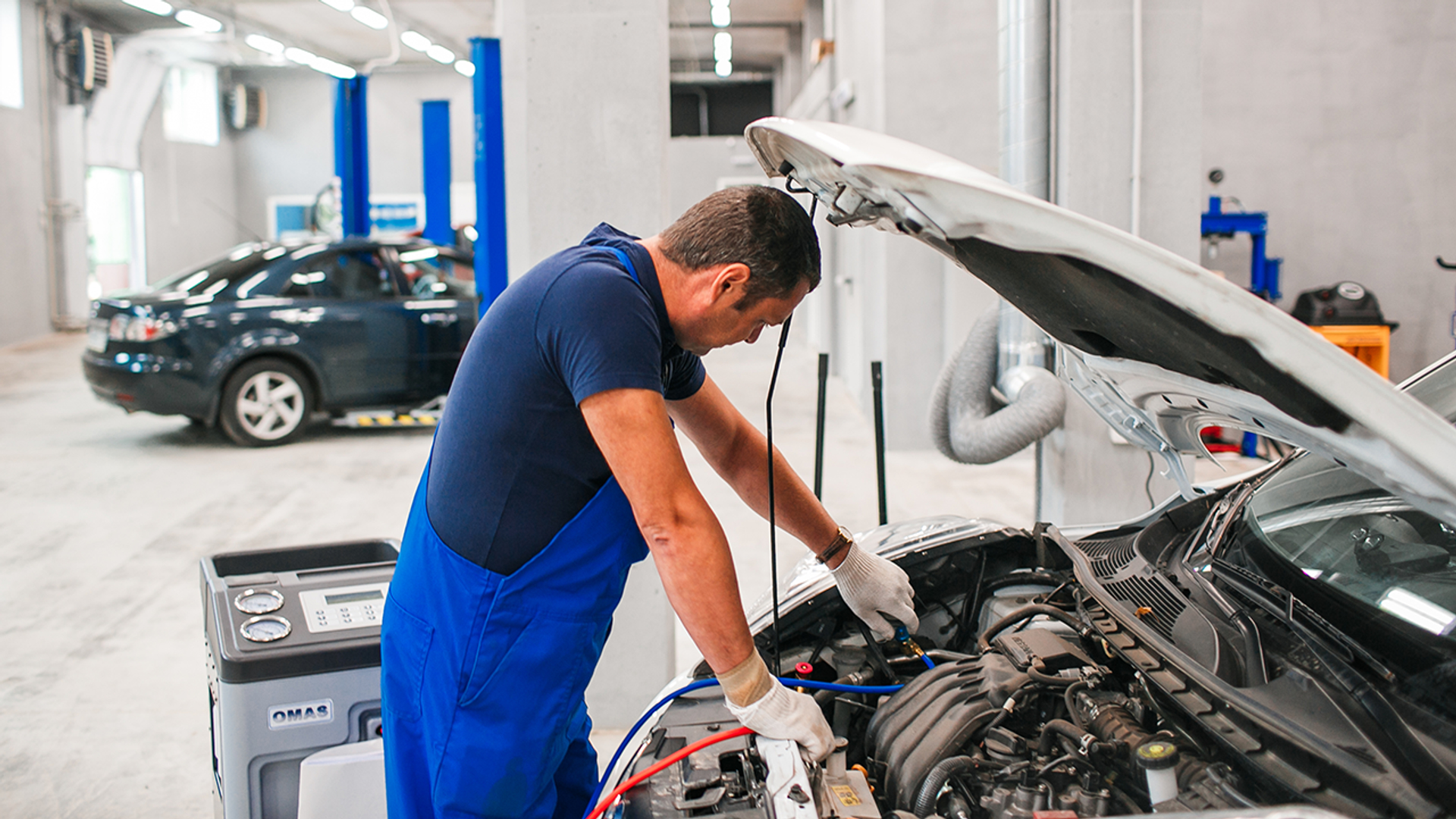 autogarage_monteur_1280px