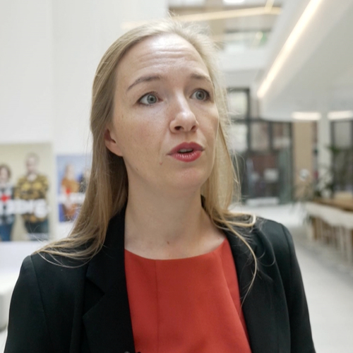 Staatssecretaris wijst zorgkantoren terecht: “Wees coulant met aanvragen meerzorg”