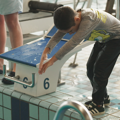 Groeiende kloof: kwetsbare kinderen blijven zonder zwemdiploma achter