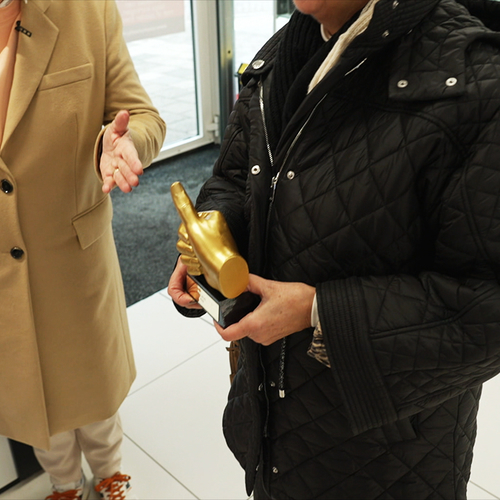 Kijk Kassa’s Belbus Special met de uitreiking van de Gouden Belbusduim!