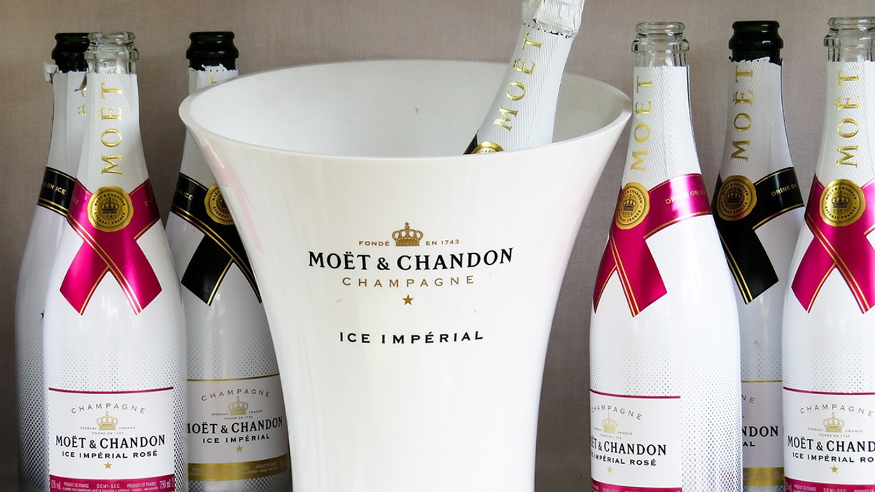champagne moët 1127