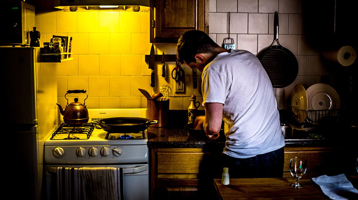 Afbeelding van Bakken en braden van eten zorgt voor fijnstofpiek in 1 op 7 huizen