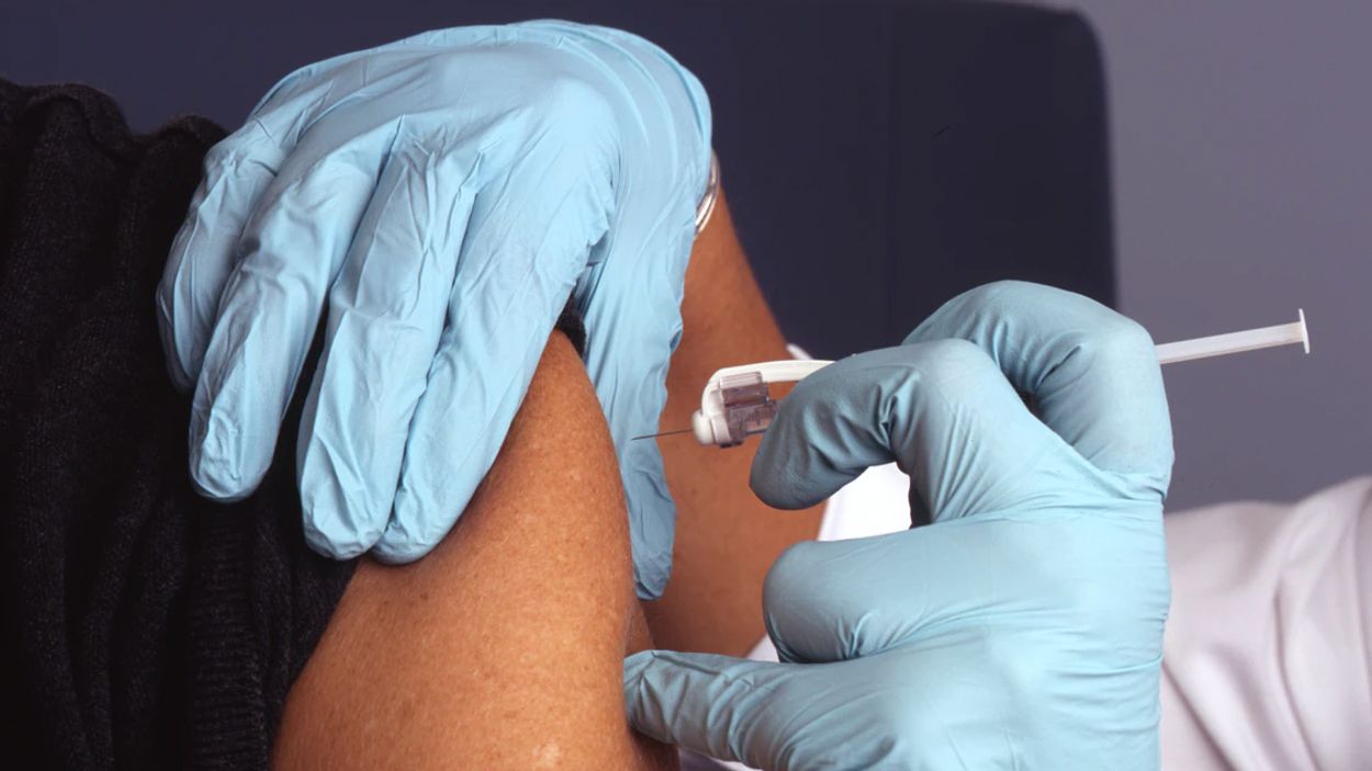 Afbeelding van De Jonge: eerste Nederlanders mogelijk begin januari ingeënt