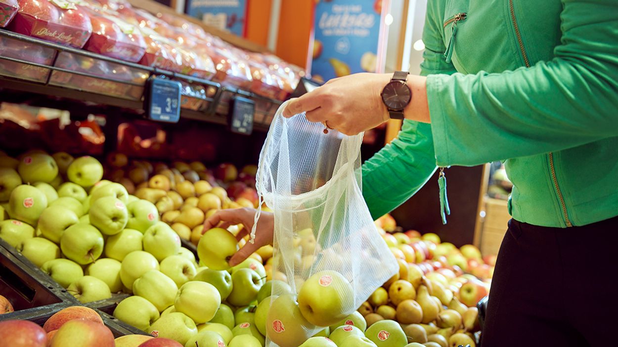 Afbeelding van Albert Heijn stopt met plastic zakjes op groente -en fruitafdeling