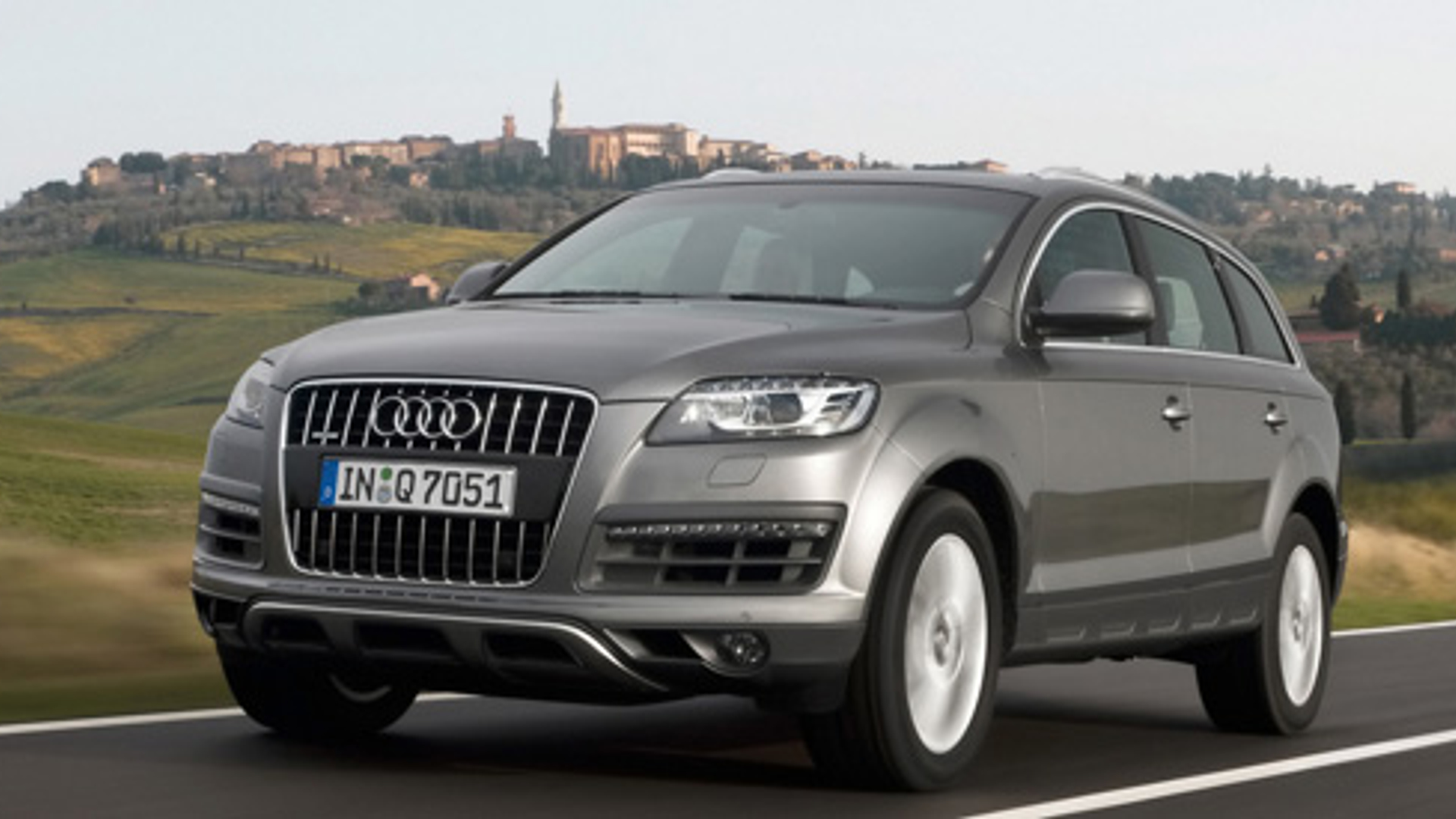 600x275_audiq7.jpg