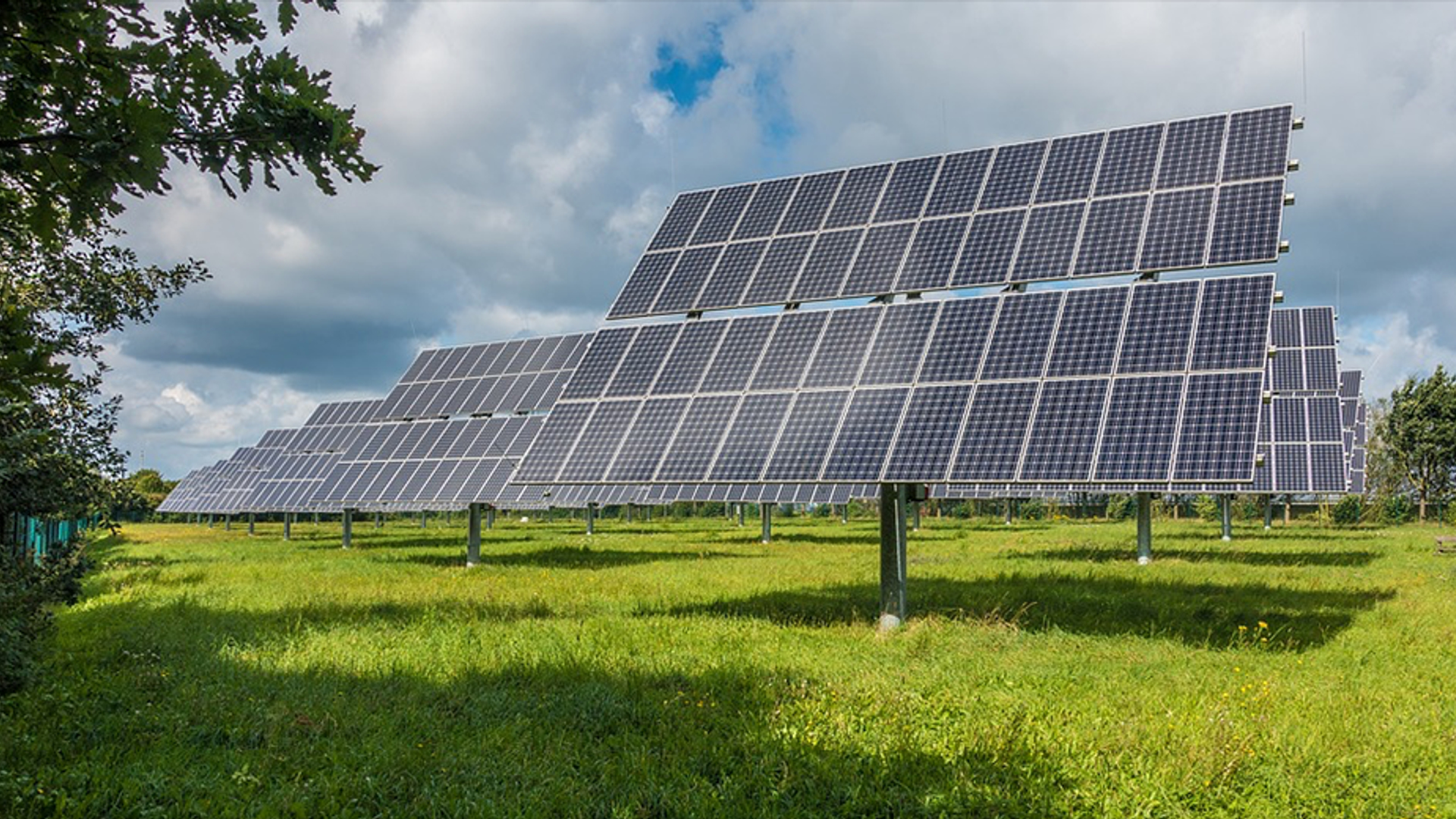 zonnepanelen zonnepark 930x520