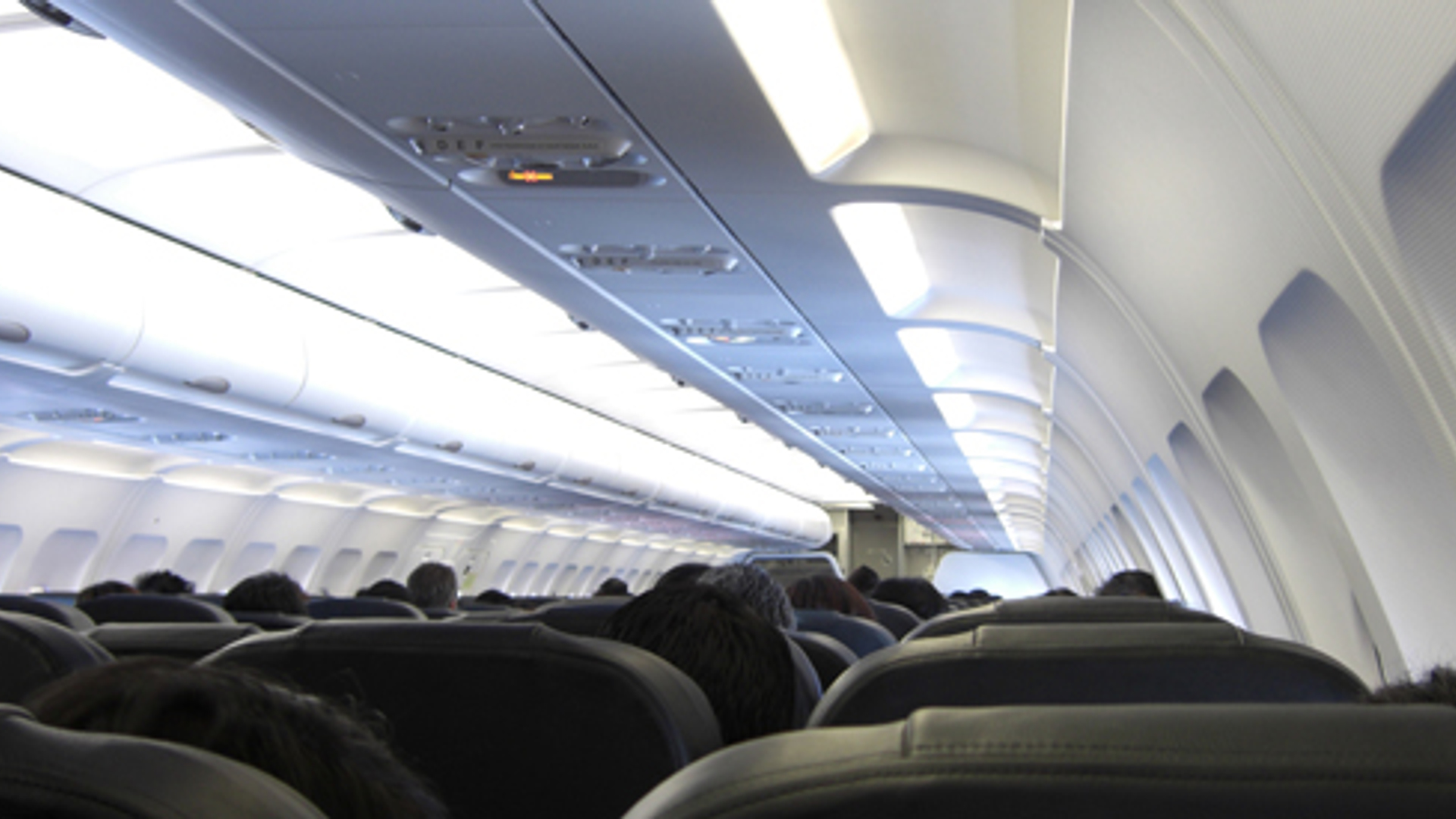 600x275_vliegtuigbinnen.jpg