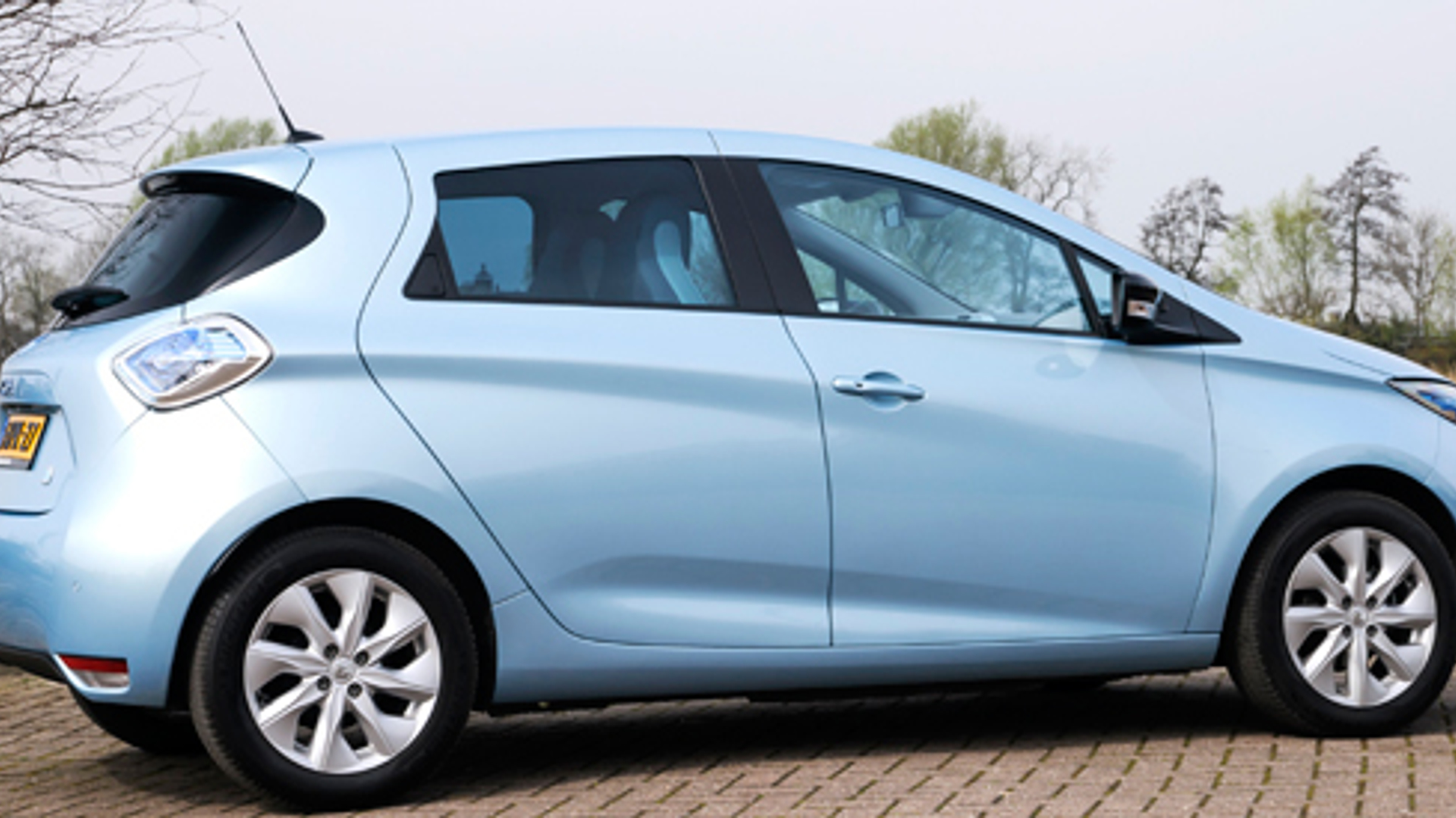 600x275_renaultzoe_01.JPG