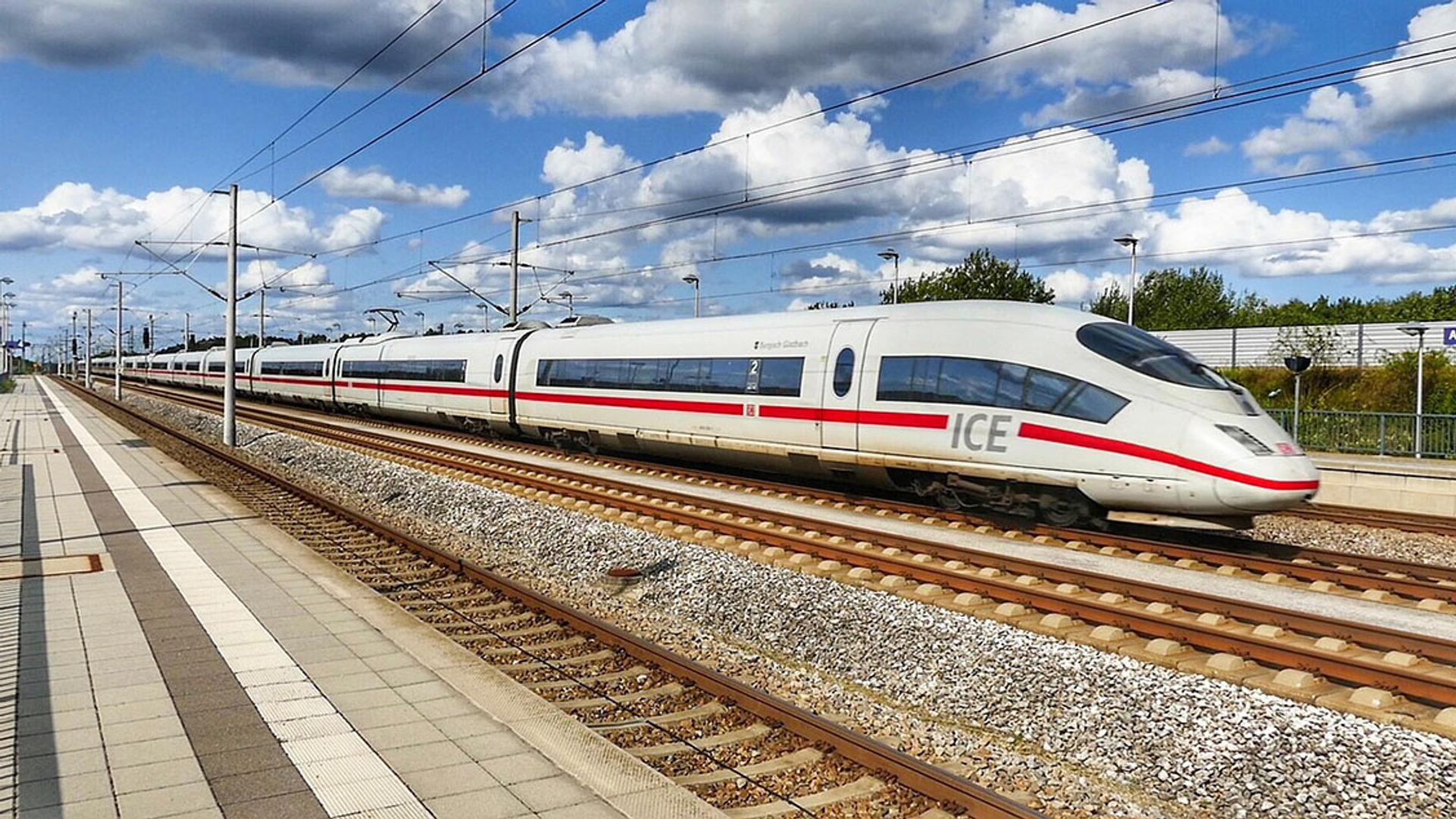 trein db berlijn duitsland hsl 1127