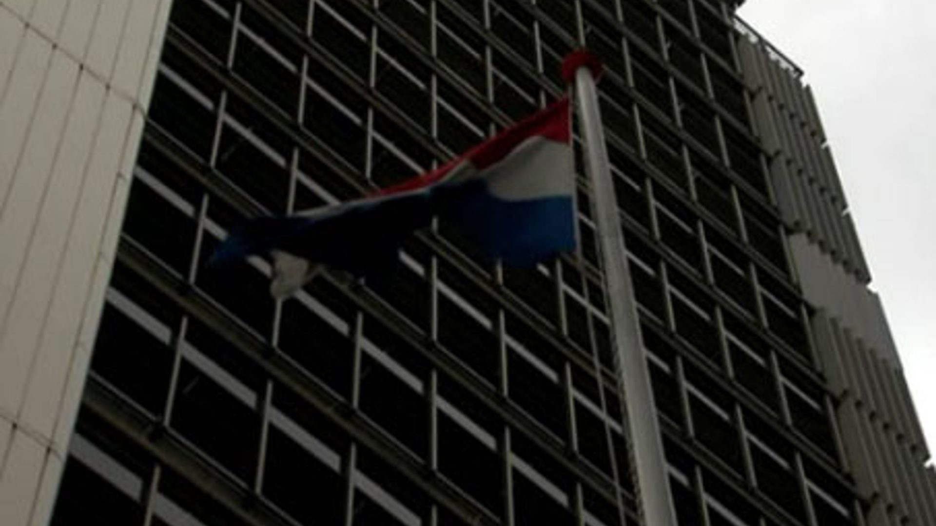 20120530-min-denhaag-vlag1_1_.jpg