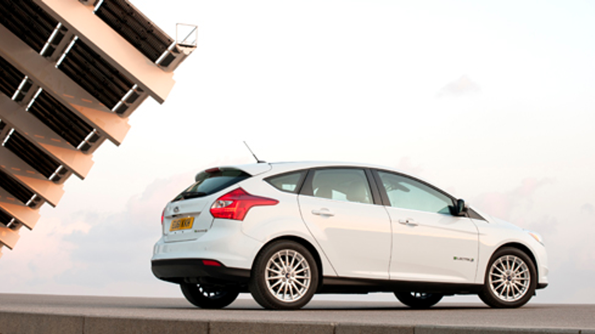 600x275_ford_focus_electric.jpg