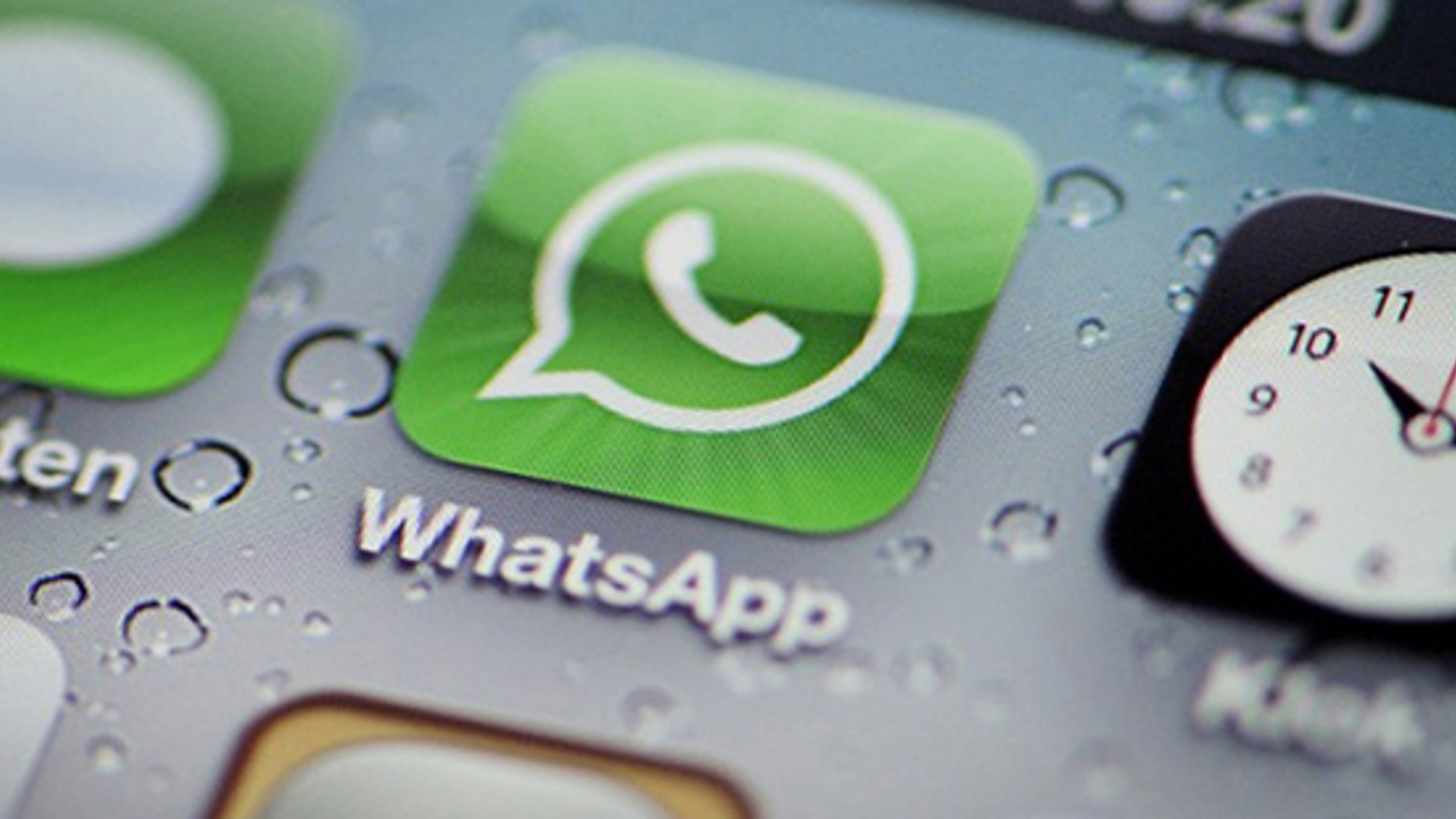 whatsapp 930x310