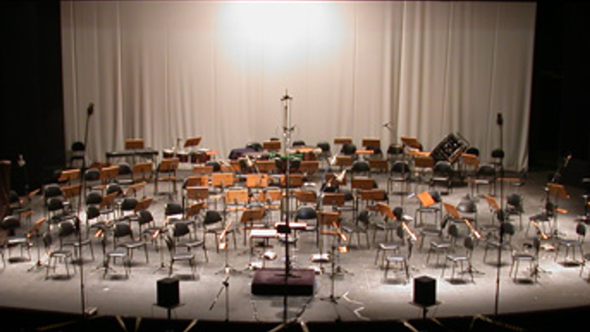orkest_leegpodium_01.jpg