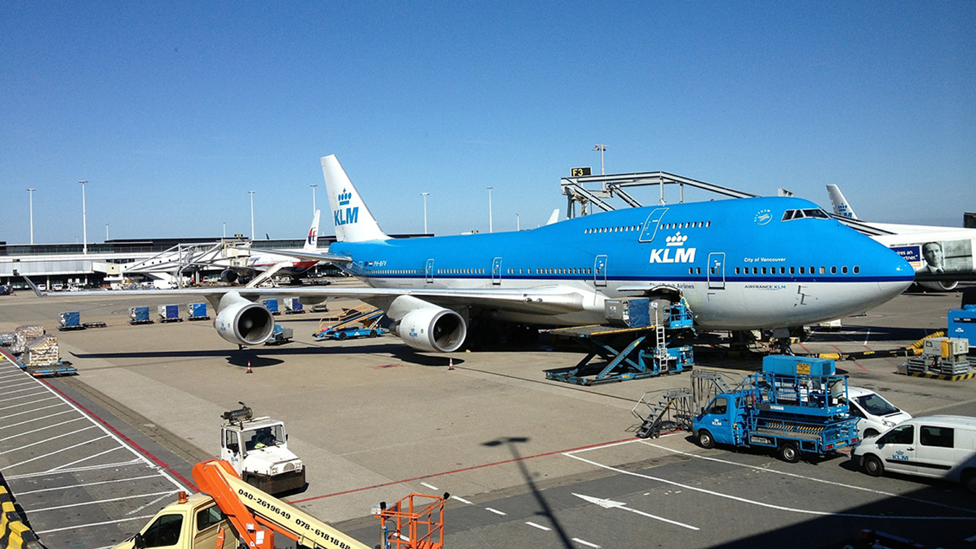 klm schiphol 1127