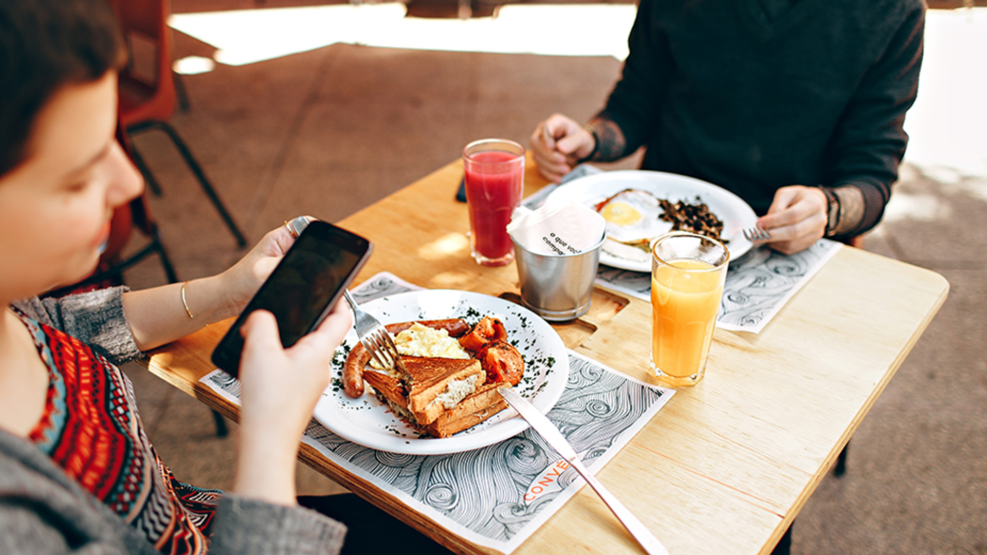 telefoon eten ontbijt 930 520