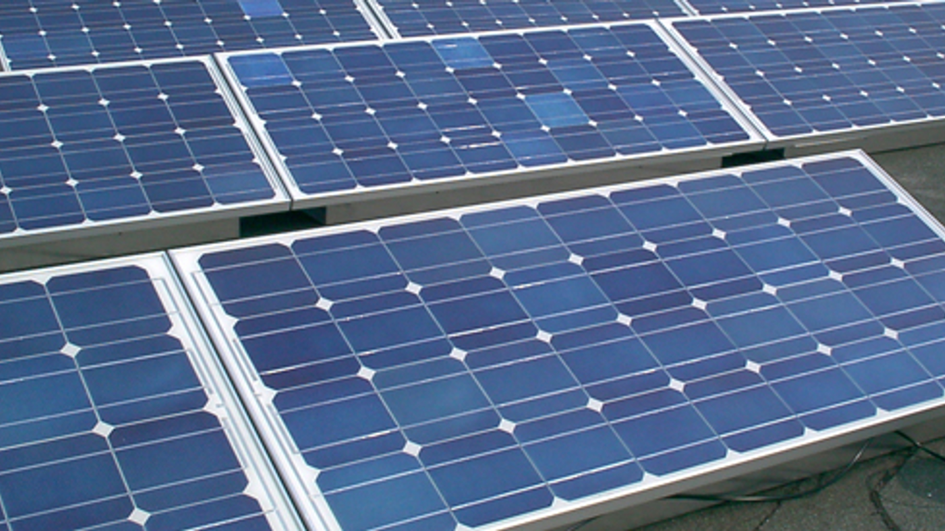 600x275_zonnepanelen_02.jpg