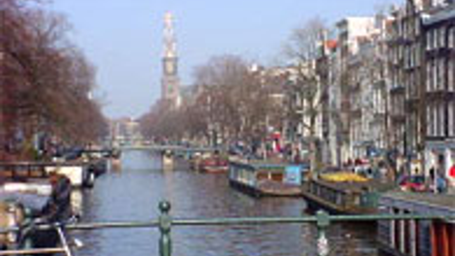 amsterdam_gracht.jpeg