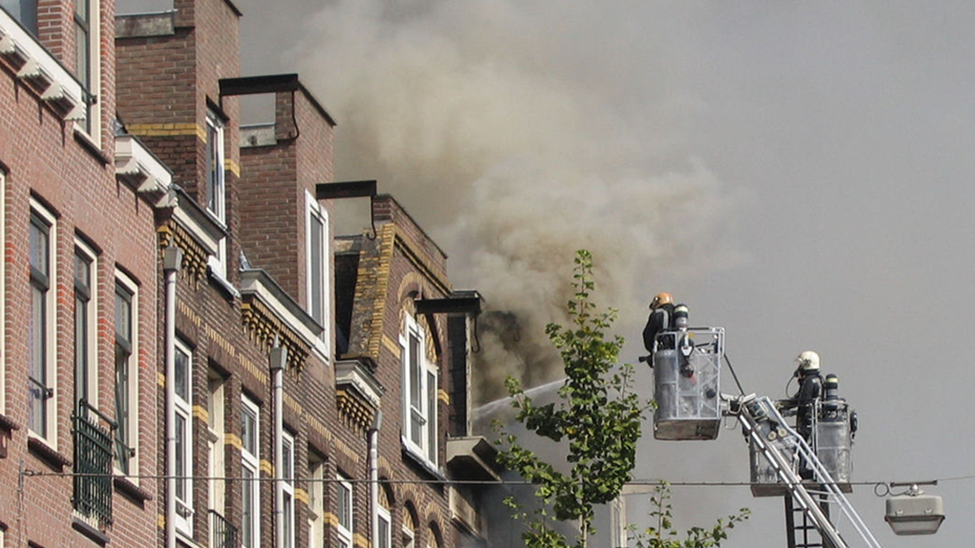 brandweer huis brand 930x520