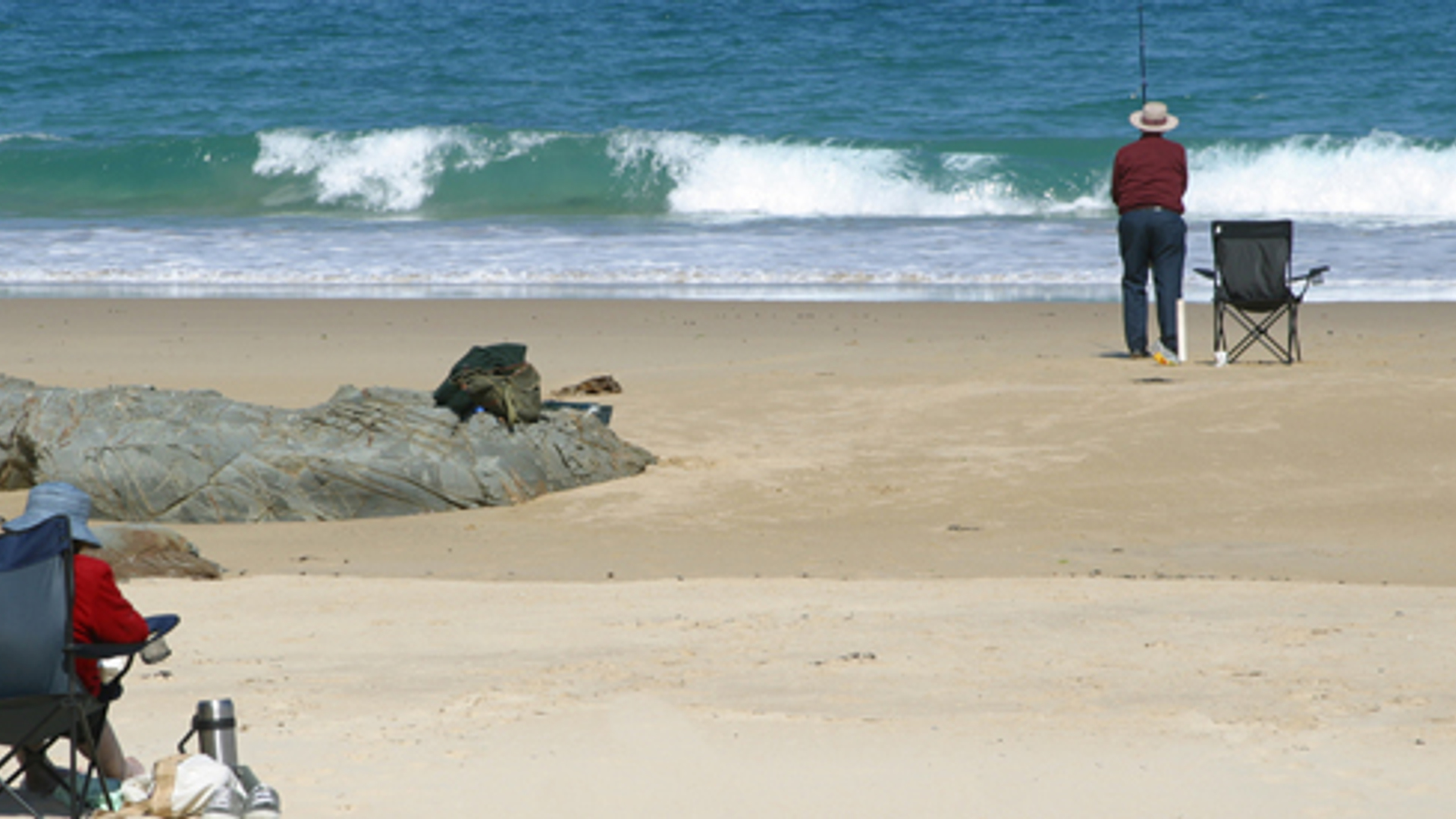 ouderen_op_strand_01.jpg