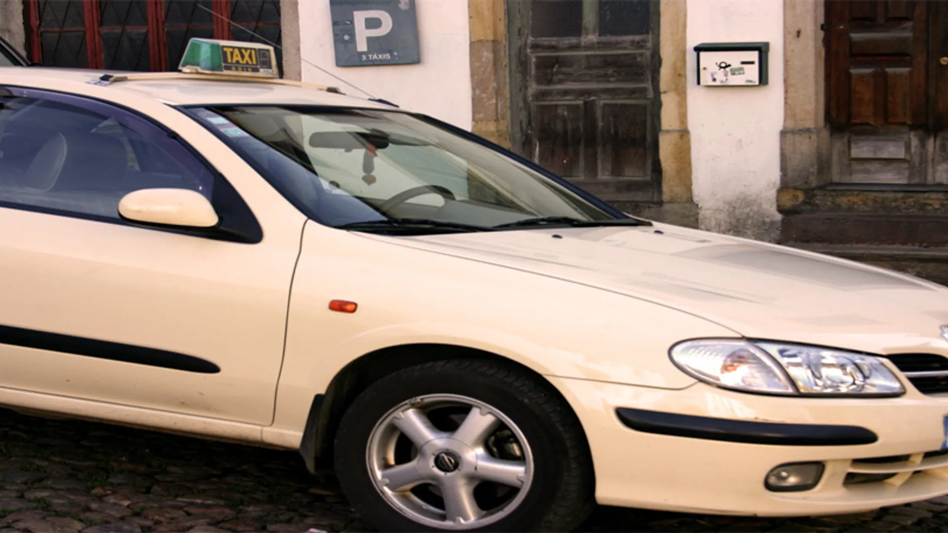 taxi3_01.jpg