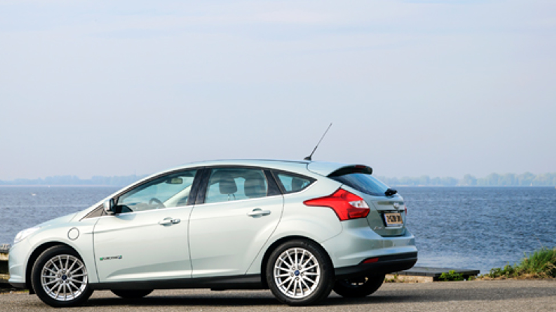 600x275_fordfocuselectric.jpg