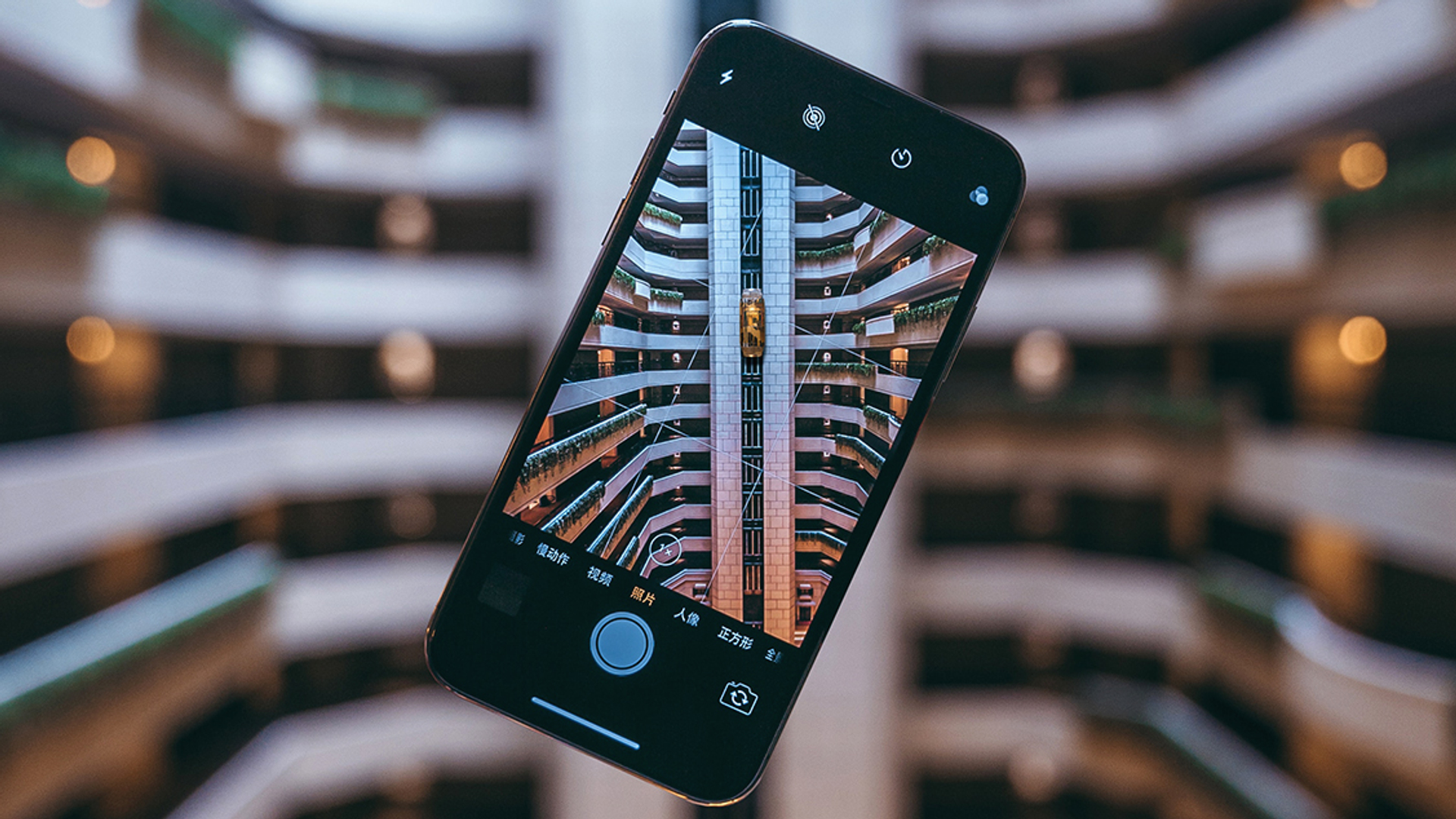 Afbeelding van Opticiens claimen onterecht schadelijkheid blauwlichtbeeldschermen