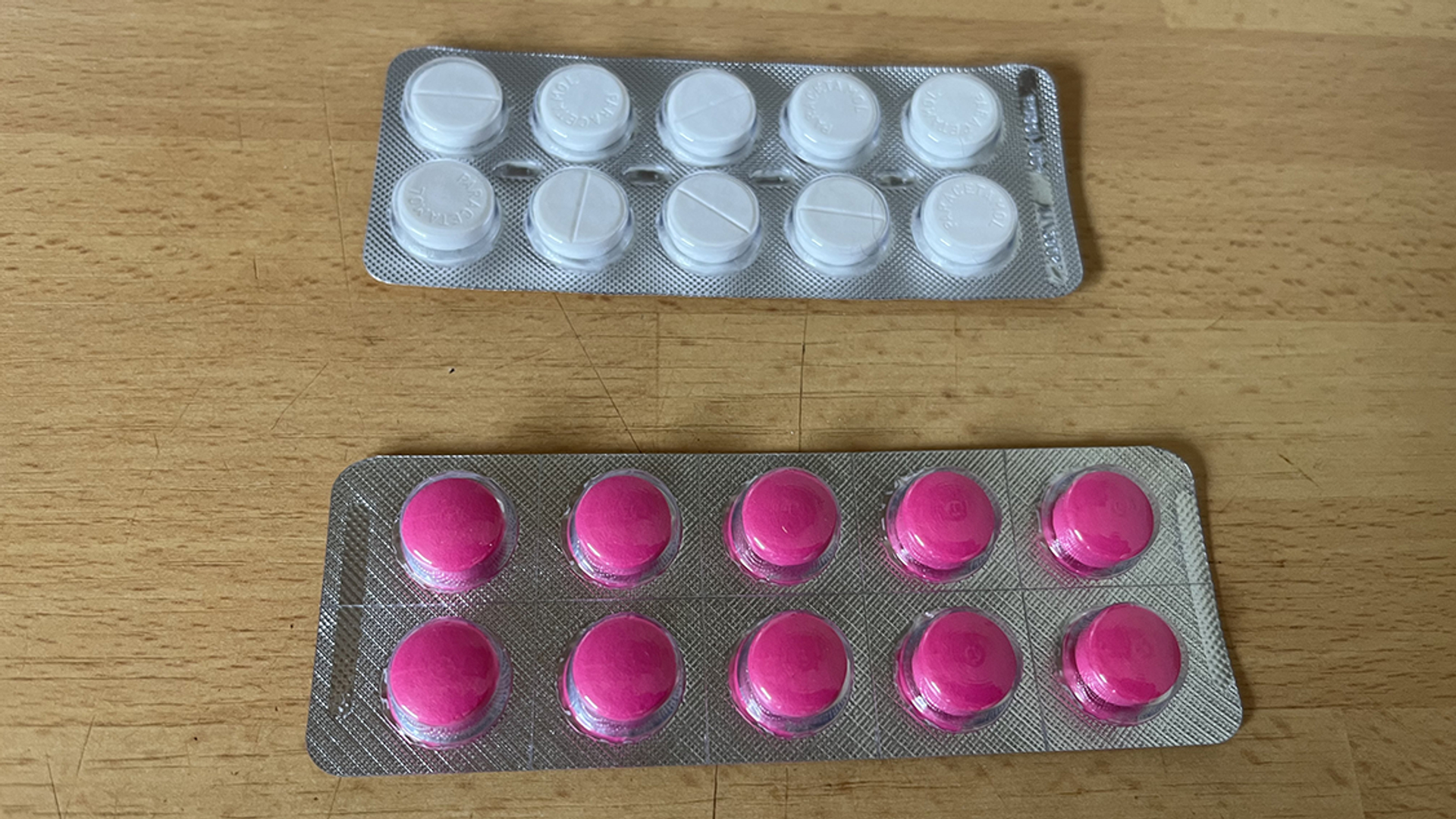 Hoe verschillen de pijnstillers paracetamol, ibuprofen en aspirine