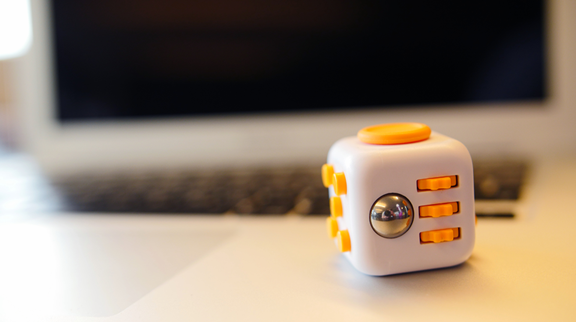 fidget cube review laptop