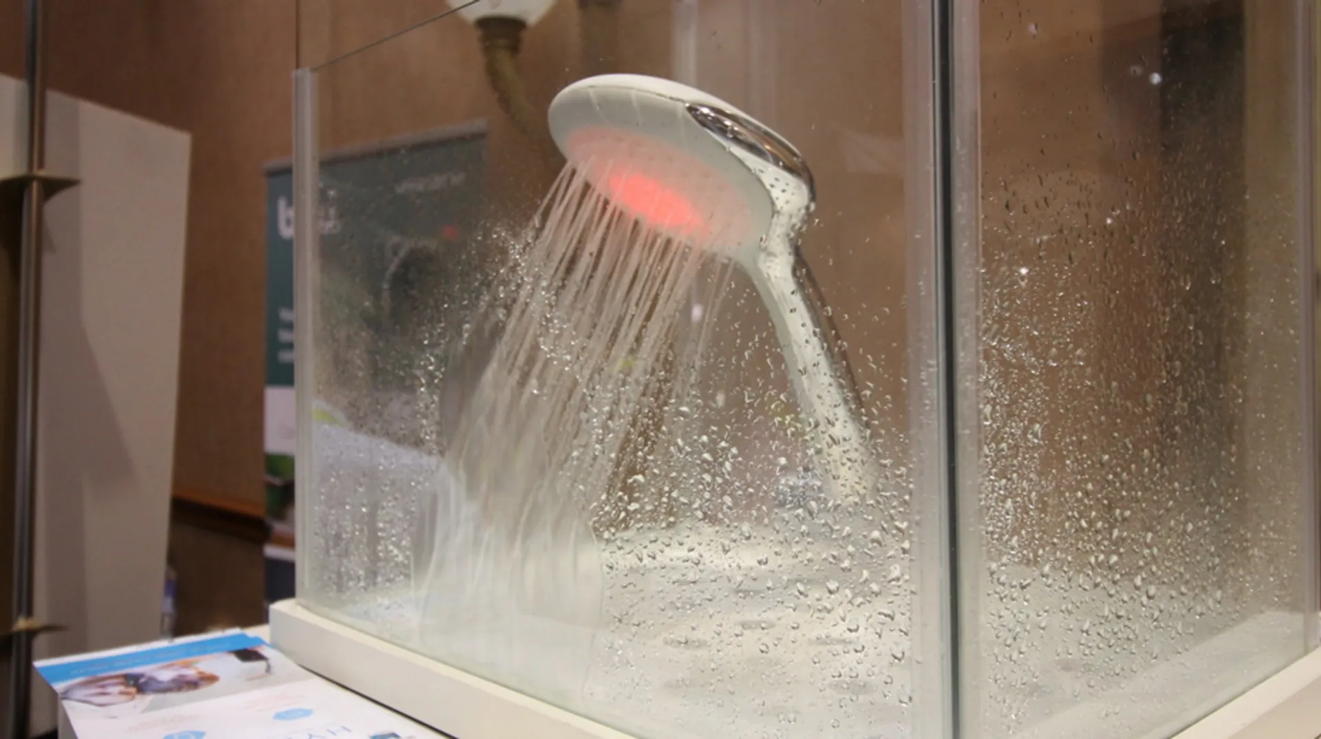 Afbeelding van Slimme douchekop vermeldt waterverbruik