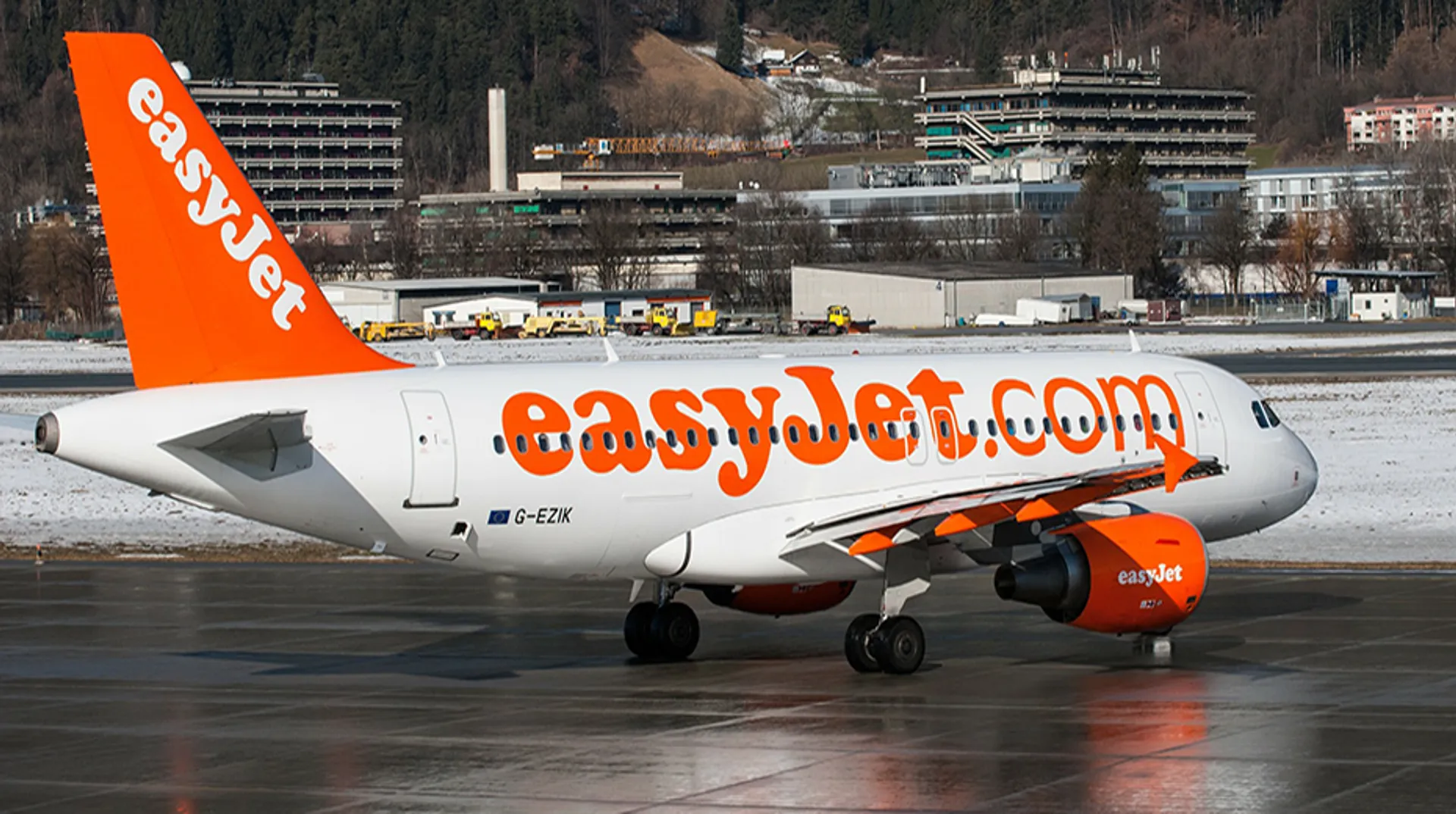 Afbeelding van Belbus: EasyJet houdt passagiers met beide benen op de grond