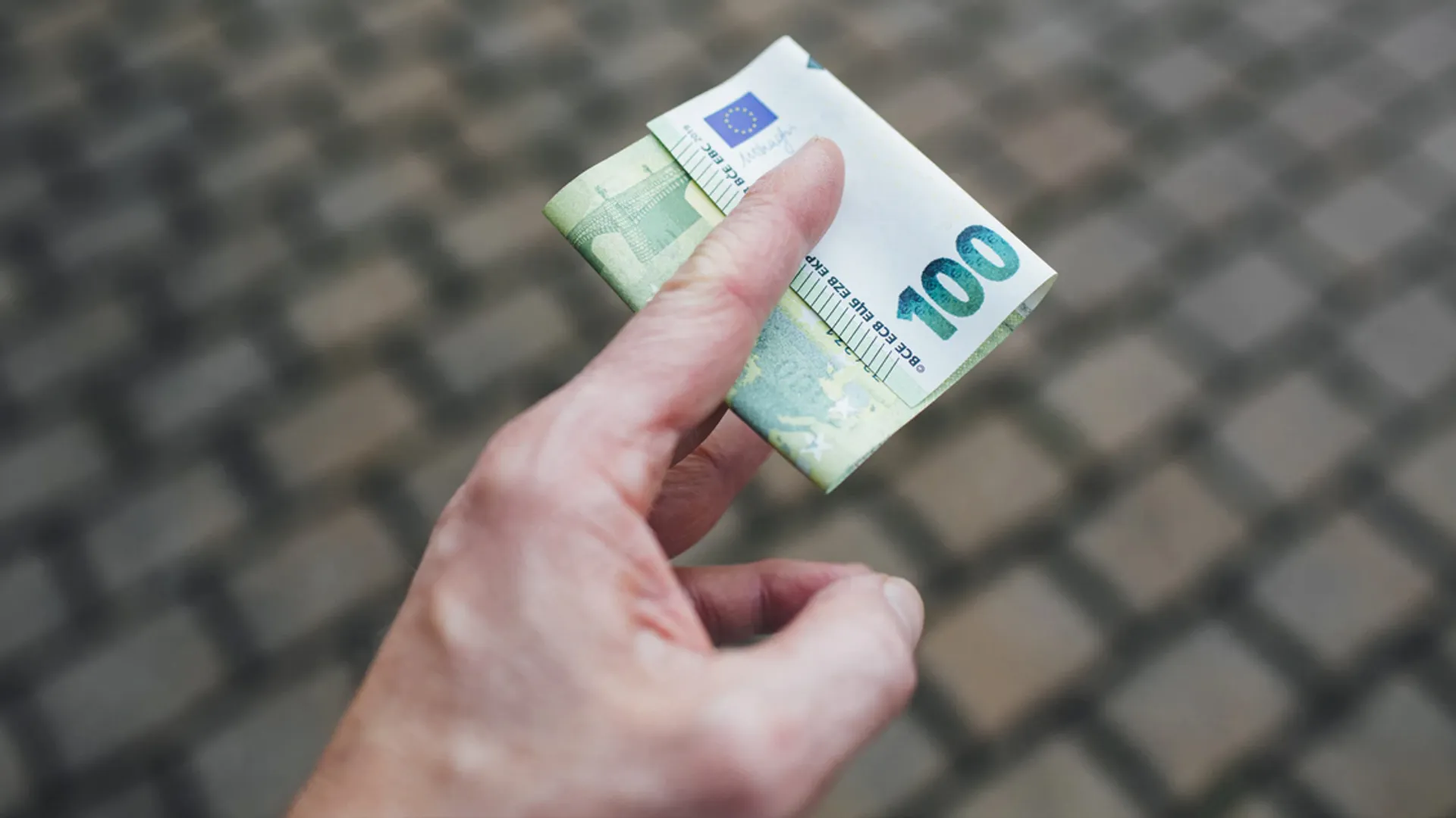 Afbeelding van Schuldenaar dieper in het rood door forse verhoging deurwaarderskosten