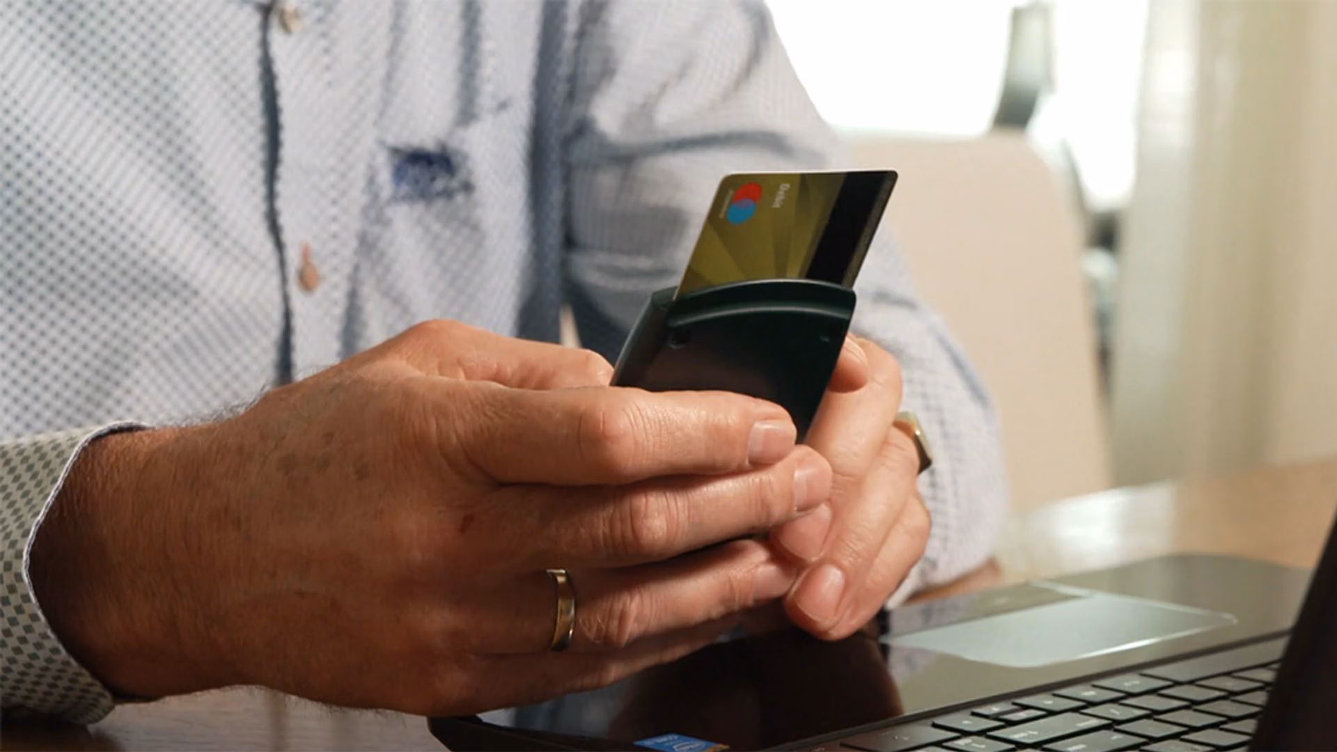 Afbeelding van 'Online shoppen via socials wordt drie keer zo groot'