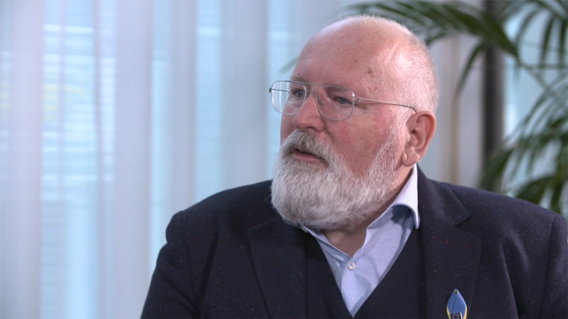 Afbeelding van Timmermans: Europees verbod op wegwerpkleding