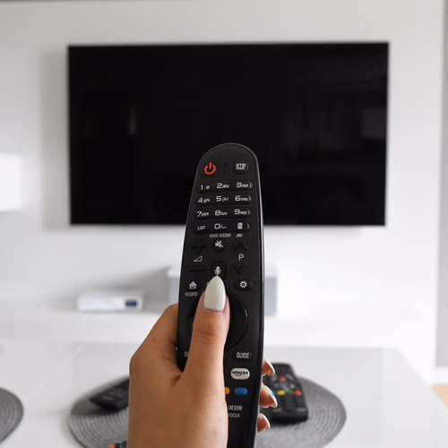 Mijn tv met nog twee jaar garantie is stuk. Als oplossing kreeg ik een zeven stappenplan opgestuurd. Mag dit?