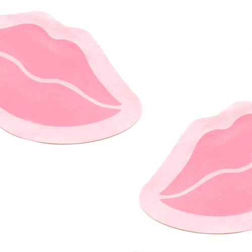 33 procent vrouwen ziet op tegen zoenen collega's na jaarwisseling