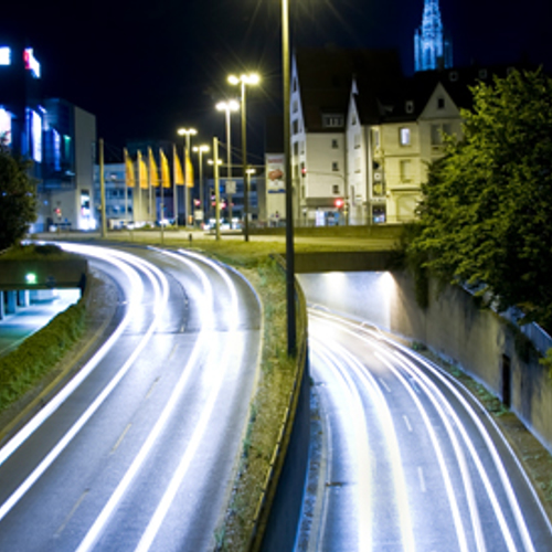 Automobilisten bang op donkere wegen