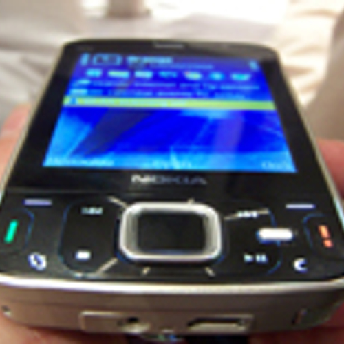 'Telecombedrijven moeten netwerk delen'