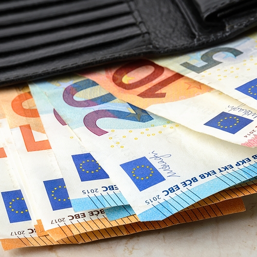 "Eén op de vijf Nederlanders betaalt bijna alles met contant geld"