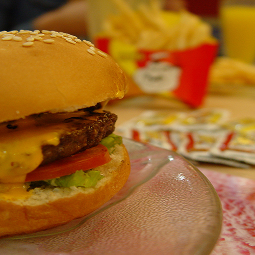 Amsterdam weert jeugdreclame voor ongezond eten