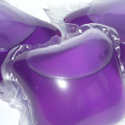 Capsules met vloeibaar wasmiddel aantrekkelijk voor kinderen