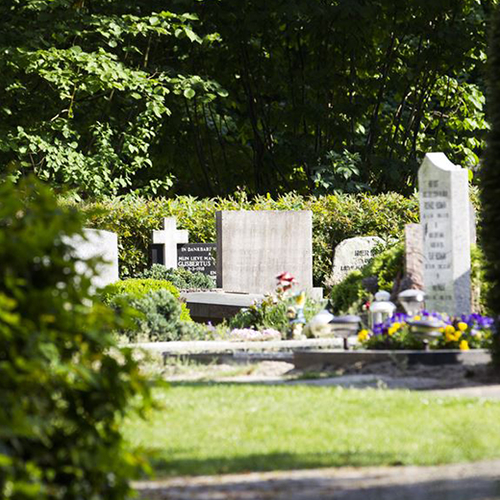 Nabestaanden betalen te veel voor uitvaarten