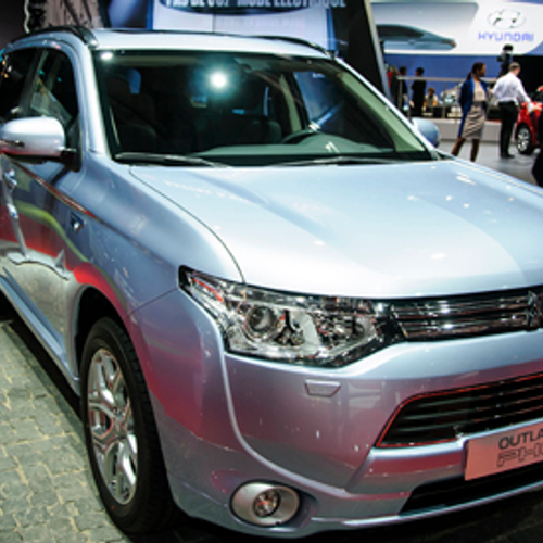 Parijs 2014: Mitsubishi i-MiEV & Outlander PHEV