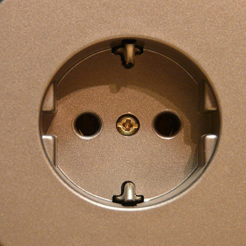 'Stroomprijs daalt door import uit Duitsland'