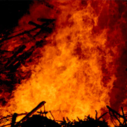 Paasvuren aan banden gelegd