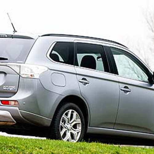 Mitsubishi Nederland roept Outlanders terug